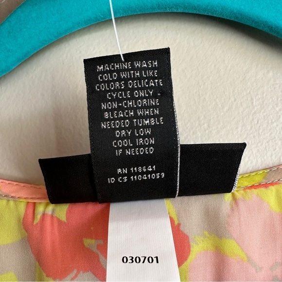 NWT Lane Bryant Tan Yellow and Pink Floral Tank Top 18 - Picture 4 of 9